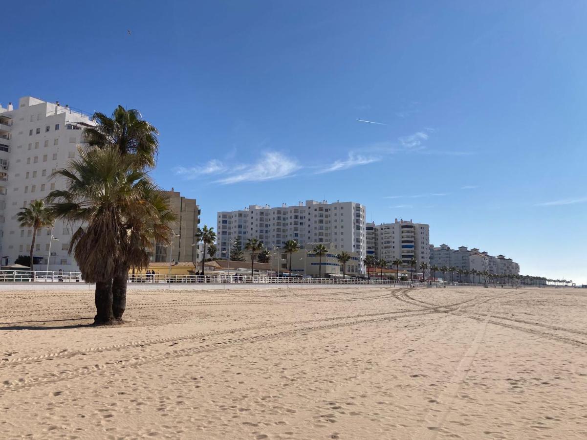 Atico Valdelagrana Playa - Aire Acondicionado Y Piscina El Puerto de Santa Maria Exterior foto